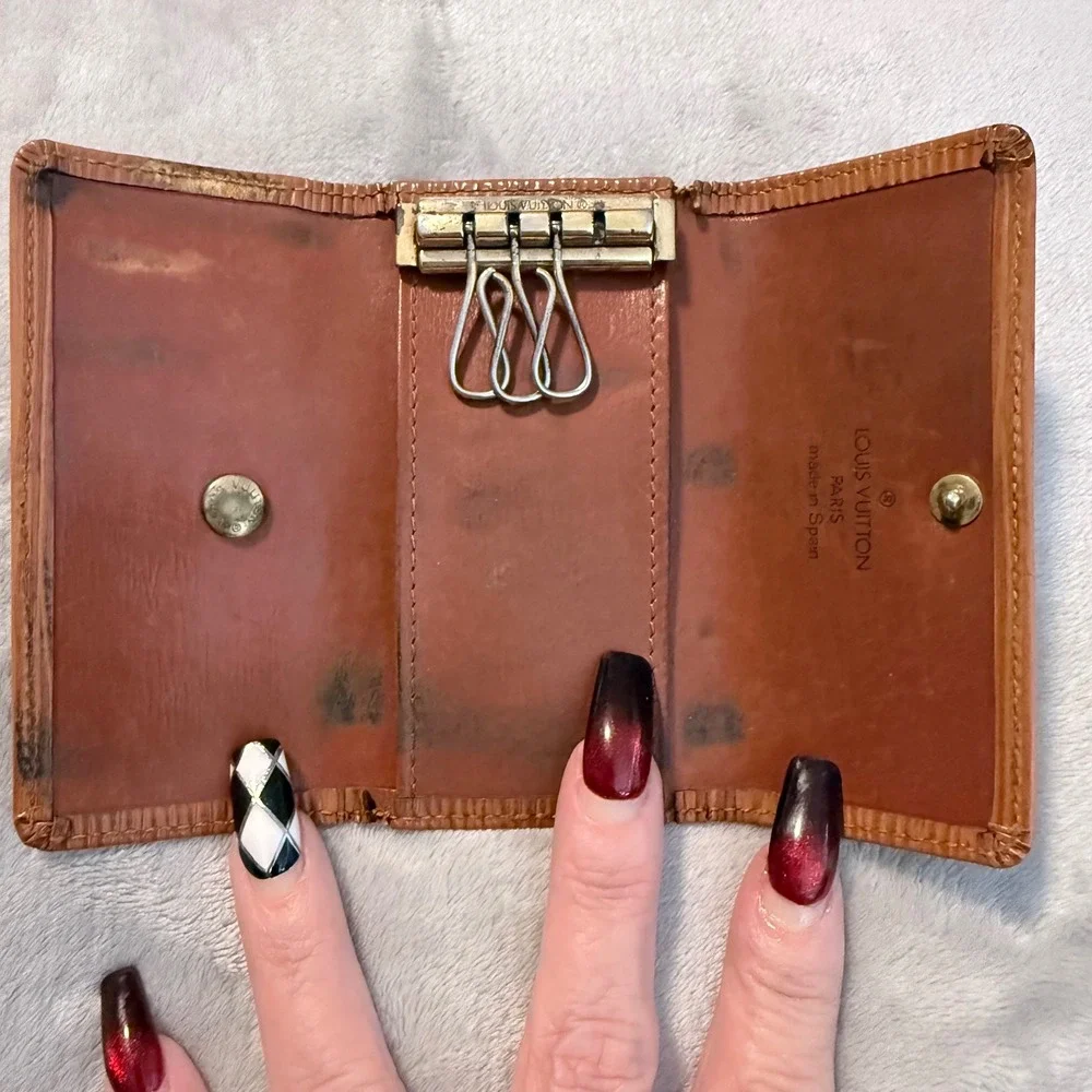 Vintage‎ Louis Vuitton Epi Leather 4 Hook Key Holder Spain COA